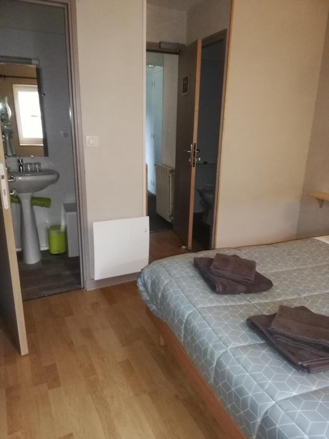 L'Auberge De L'Aygues Les Pilles Екстер'єр фото