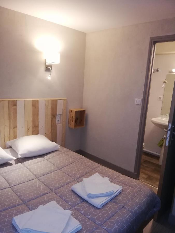 L'Auberge De L'Aygues Les Pilles Номер фото